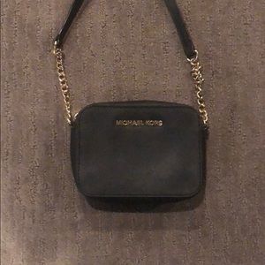 Michael kors cross body